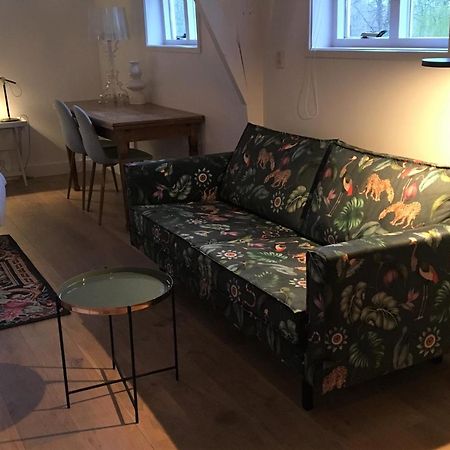 Bed and Breakfast Ninet7 Tilburg Esterno foto