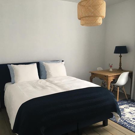 Bed and Breakfast Ninet7 Tilburg Esterno foto