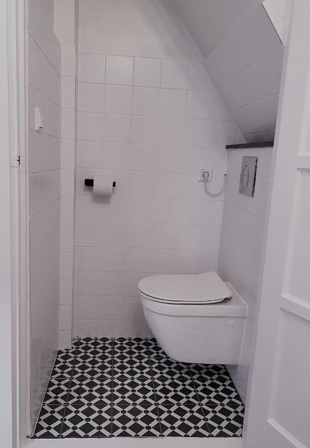 Bed and Breakfast Ninet7 Tilburg Esterno foto